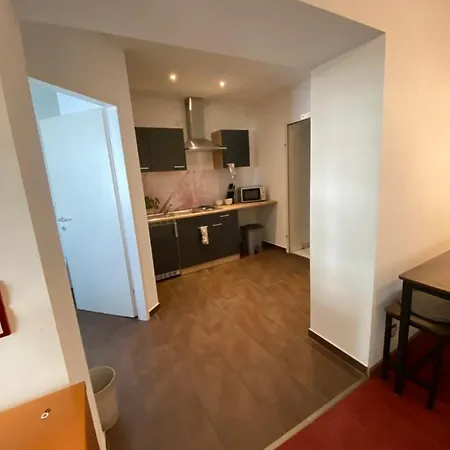 Bed & Rooms, Gasthof 3*