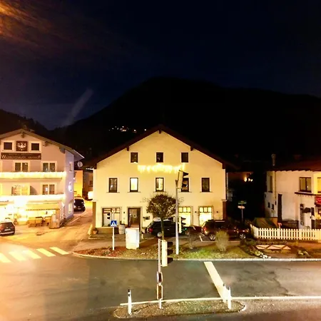 Bed & Rooms, Guest house Worgl