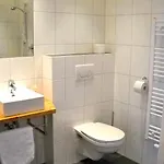 Bed & Rooms, Pensión