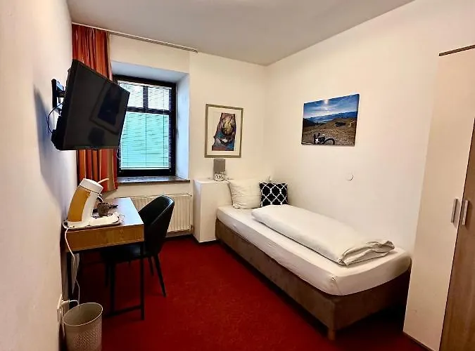 Bed & Rooms, Gasthof 3*